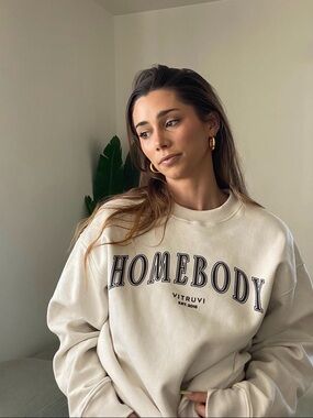 The Arrivals x Vitruvi Homebody Sweatshirt XS/S 100% Cotton Cream Graphic Crew